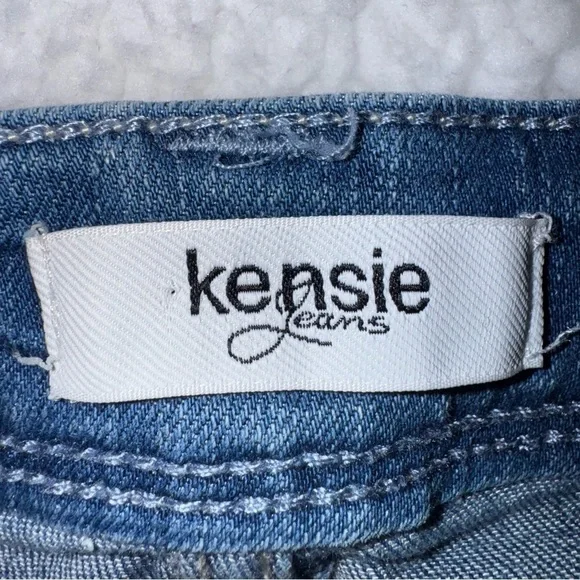 Kenzie Jeans Women’s SZ 6/28 Faded Blue Destroyed Low Rise Straight Leg Stretch - Picture 4 of 8